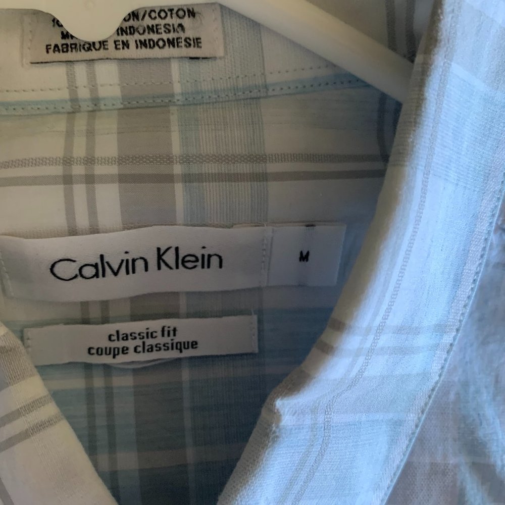 3 CALVIN KLIEN LONG SLEEVE SHIRTS LARGE-Bundle